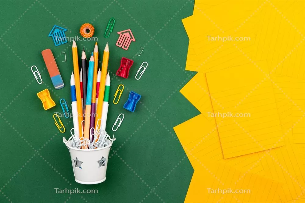 زندهنگاری بر روی تخته سبز مدرسه با اجسام مختلف