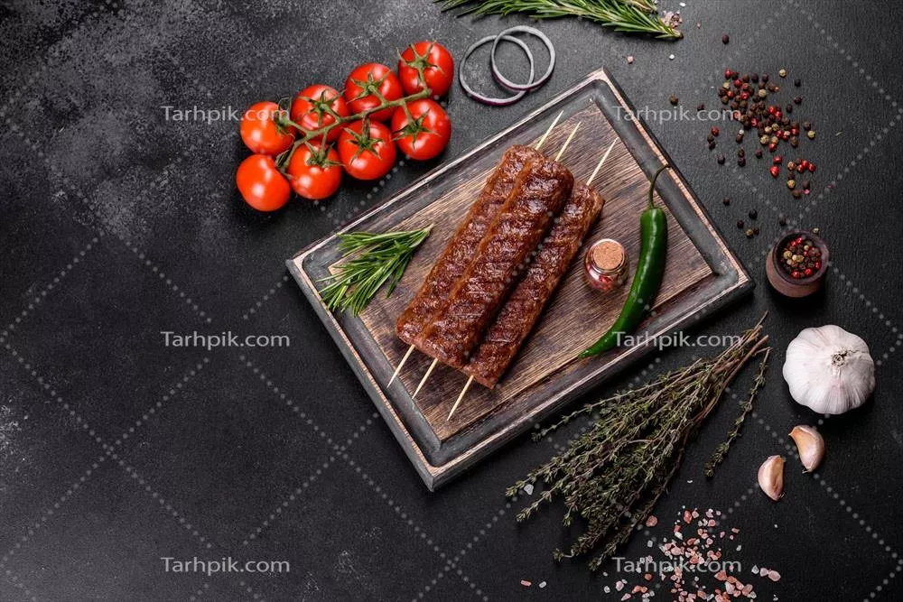 کباب تازه و خوشمزه، کبابی و با ادویهجات و سبزیجات معطر