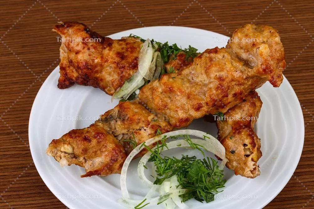 طرز تهیه کباب گوشت گریل شده با طعم لذیذ و با ادویه‌های خوشمزه