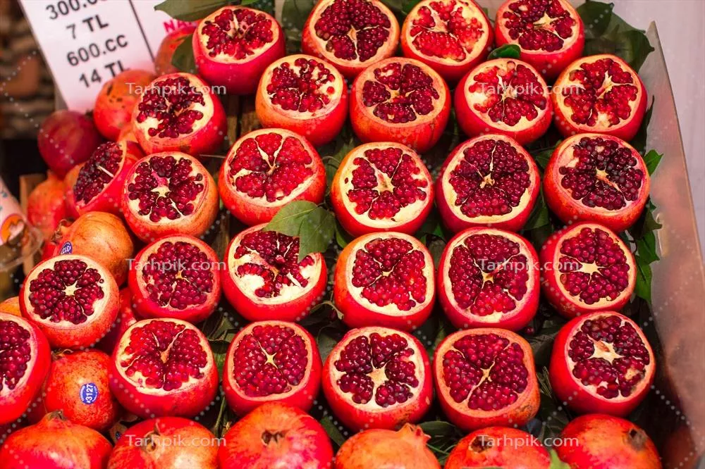 خرید از بازار کشاورزان: دانه‌های خوشمزه انار برای لذت‌بردن