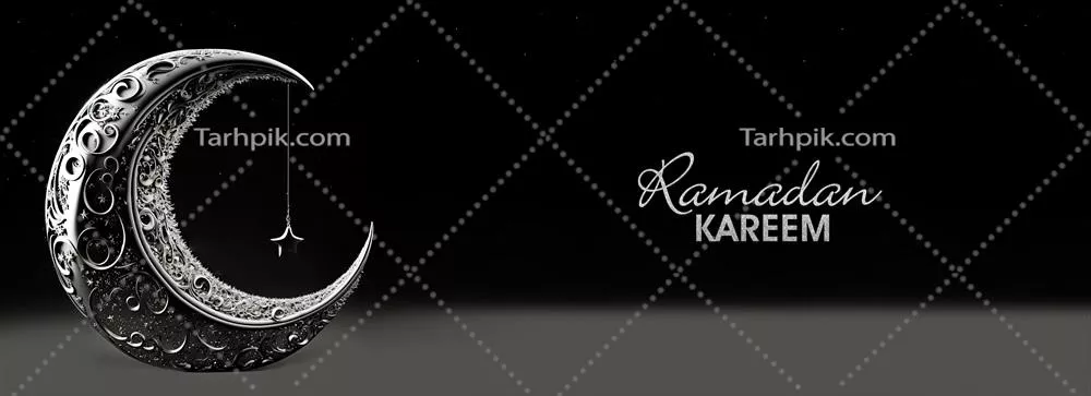 طراحی بنر رمضان کریم با متن نقره‌ای درخشان و رندر سه‌بعدی هلال و ستاره آویز بر روی زمینه سیاه