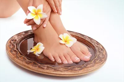 زیبایی و جذابیت پاهای زنان در دنیای مد و فشن
