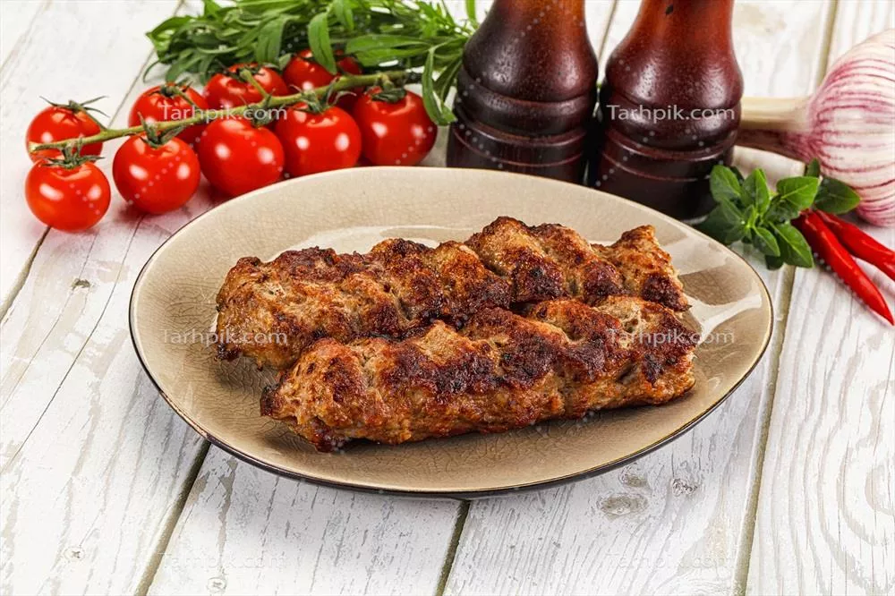 دستور تهیه کباب مرغ با گوشت چرخ‌کرده و ادویه‌های مخصوص