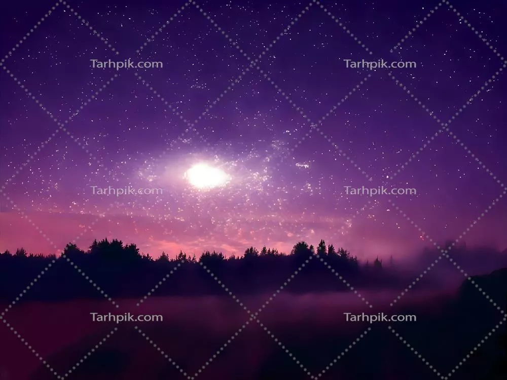چشم‌انداز زیبای کیهانی: کهکشان راه شیری و نور صورتی در کوهستان‌ها در شب