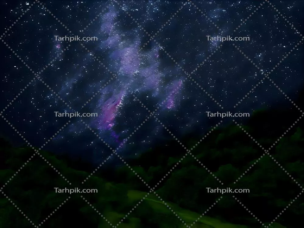 کهکشان راه شیری و نور صورتی در شب کوهستان، منظرۀ رنگارنگ و آسمان ستاره‌ای
