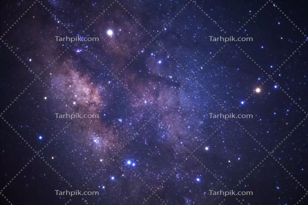کهکشان راه شیری با ستاره ها و غبار فضایی در دل هستی