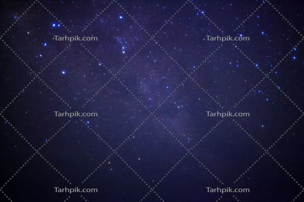کهکشان راه شیری با ستاره ها و غبار فضایی در طول مدت نوردهی بلند