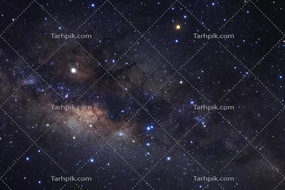تصویری طولانیمدت از کهکشان راه شیری با ستارهها و غبار فضایی
