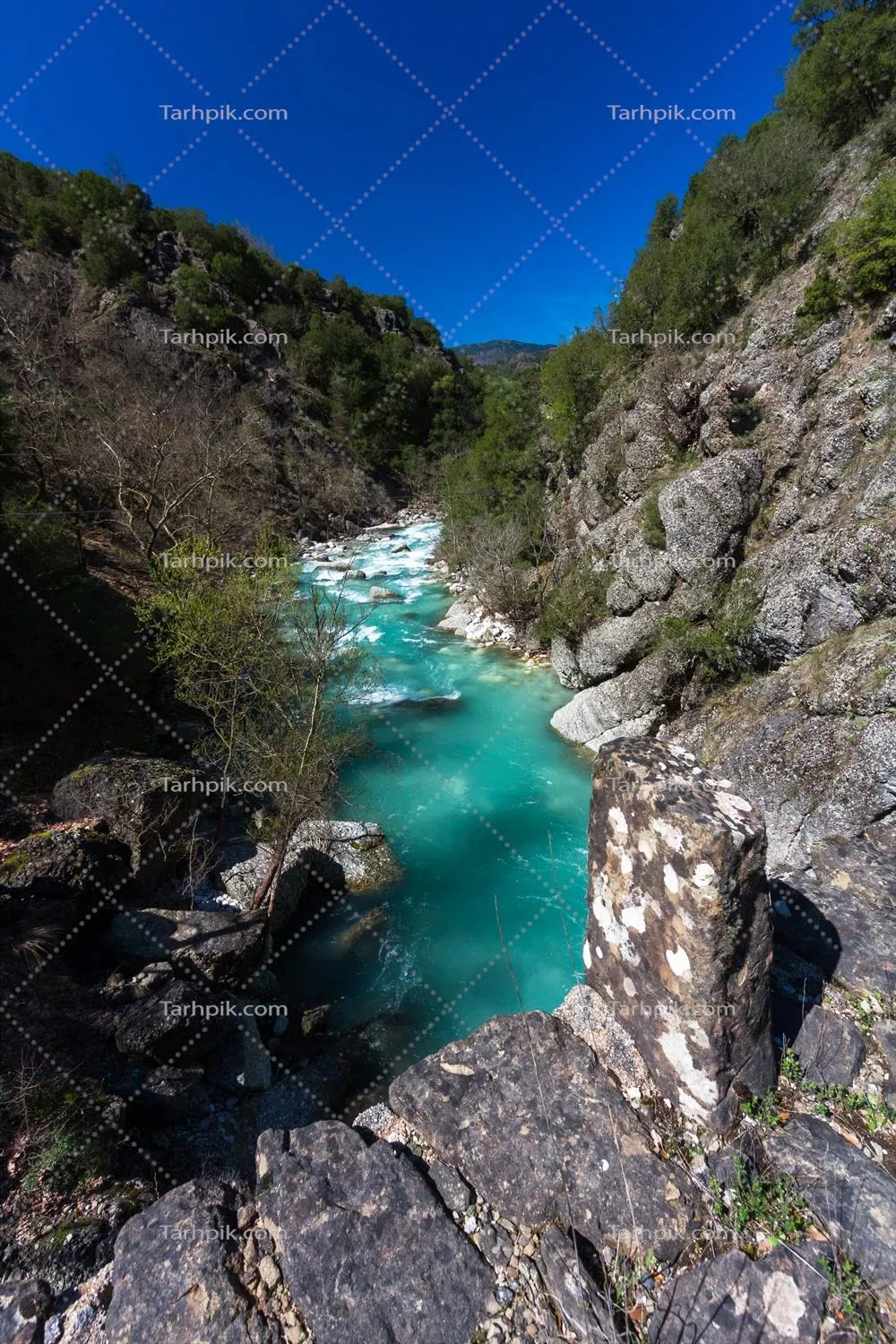 مناظر بی‌نظیر پارک طبیعی تزومرکا در یونان