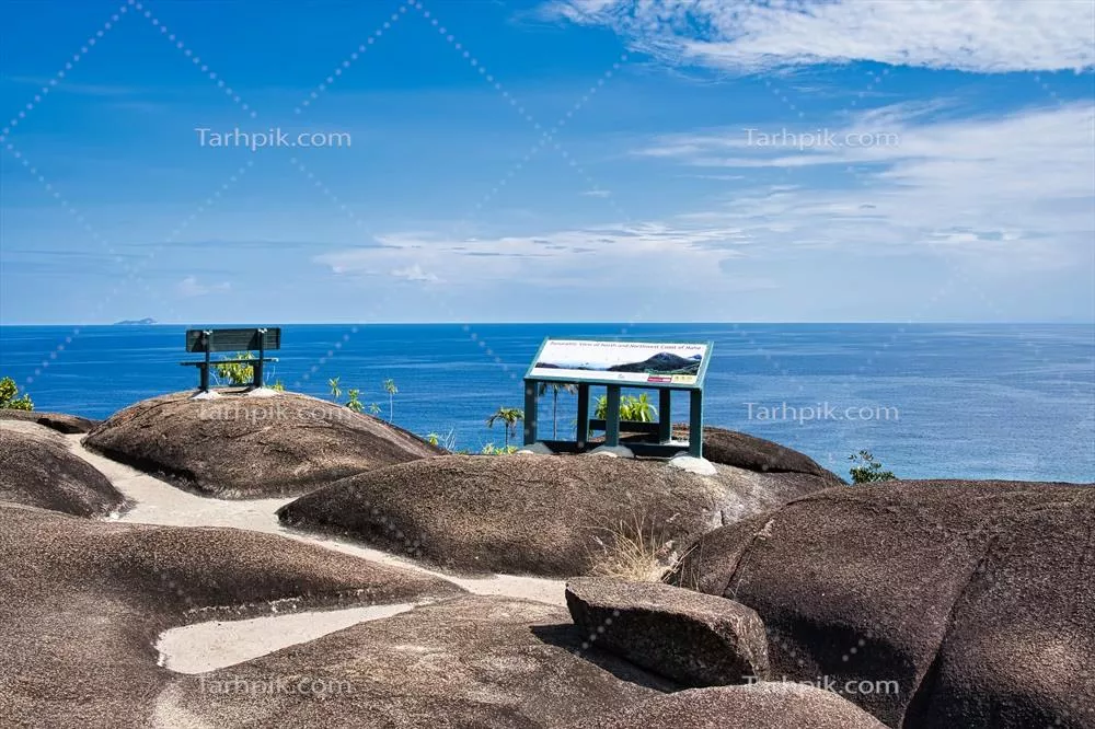 منظره ای از مسیر طبیعی آنسه ماژور با سایه و جزیره شمالی