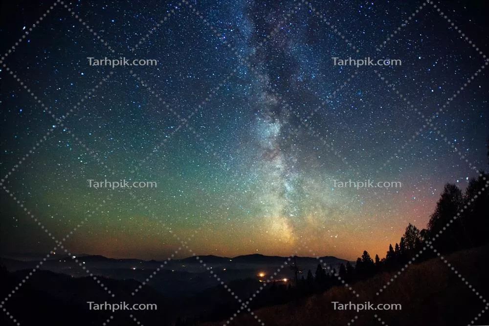 شهاب‌باران زمستانی شگفت‌انگیز و کوه‌های پوشیده از برف