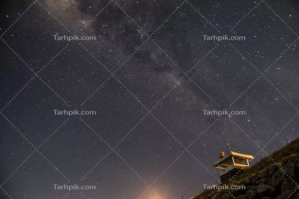 کهکشان راه شیری در شب: زیبایی‌های آسمان پرستاره