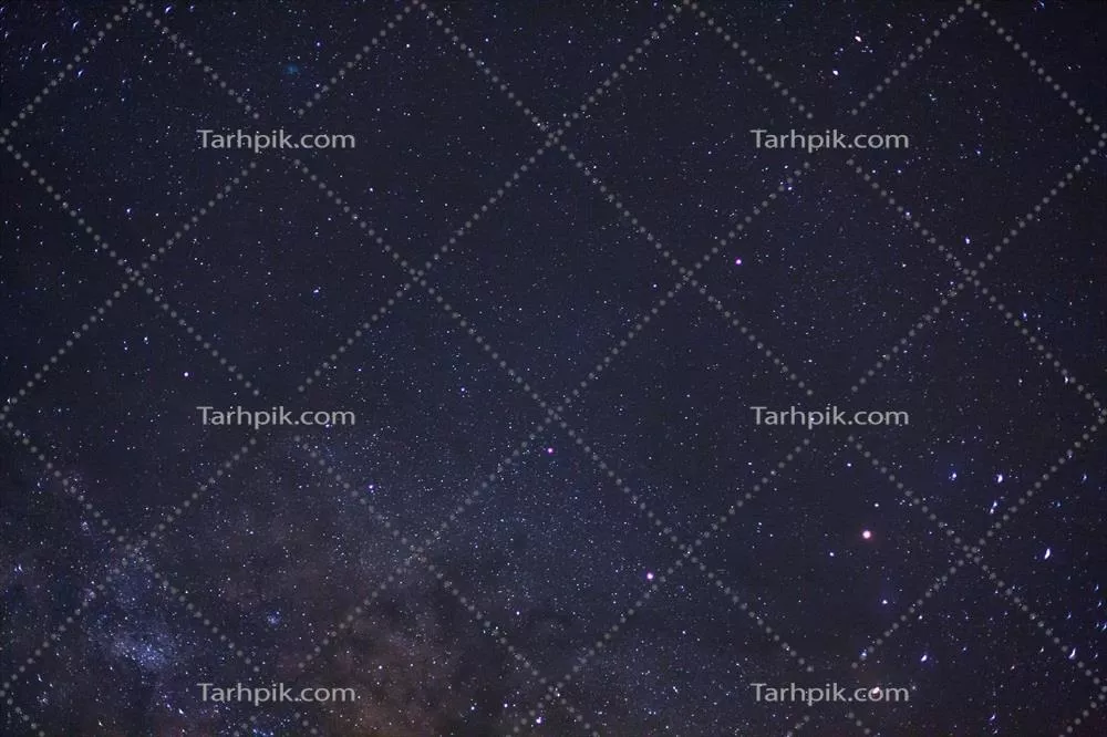 کهکشان راه شیری با ستارگان و غبار فضایی در کیهان