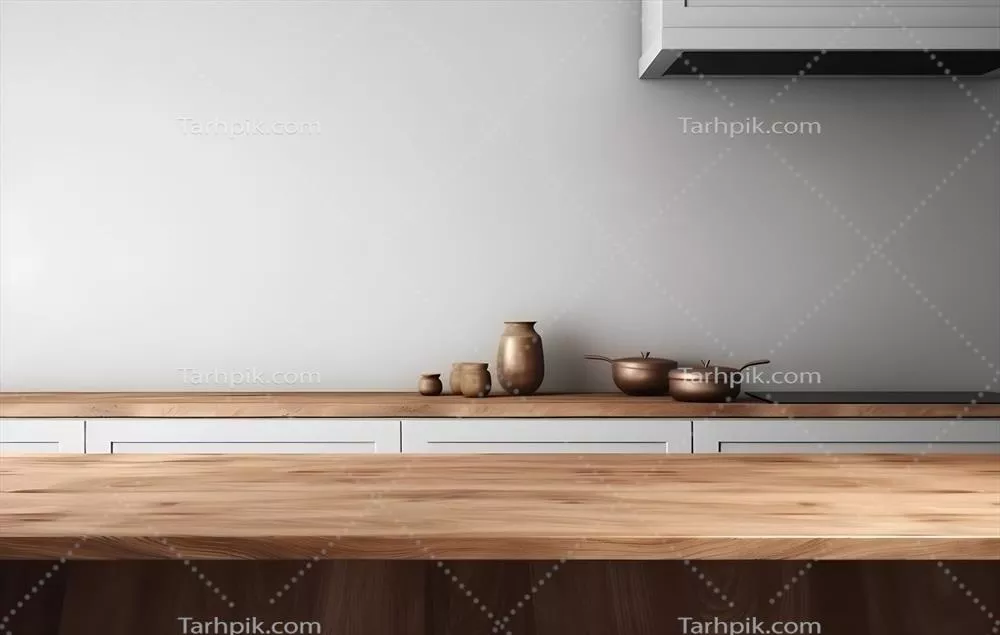 میز چوبی در آشپزخانه مدرن با پسزمینه محو و جذاب