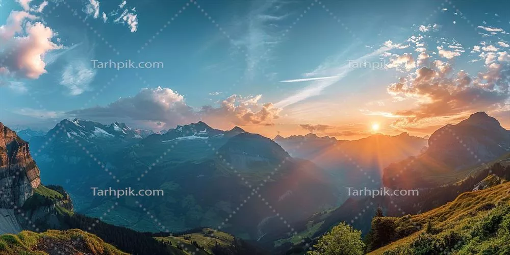 منظره کوهستانی آلپ سوئیس در غروب خورشید با دره‌ها و مراتع زیبای کشور
