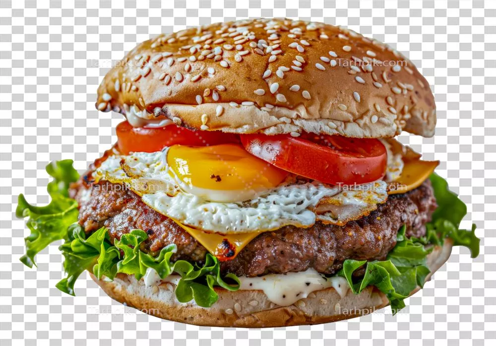 همبرگر با تخممرغ سرخشده و گوجهفرنگی بر روی آن