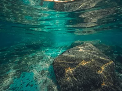 تجربه زندگی زیر آب در سواحل زیبا و رویایی جزایر