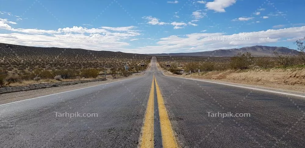 سفر روی جاده باز در دل بیابان: تجربهای بینظیر از سکوت و زیبایی طبیعت