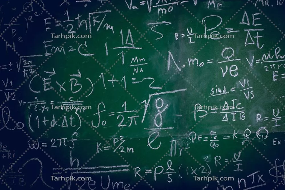 مفاهیم آموزشی با تجهیزات، تخته‌ها و کتاب‌ها برای یادگیری بهتر