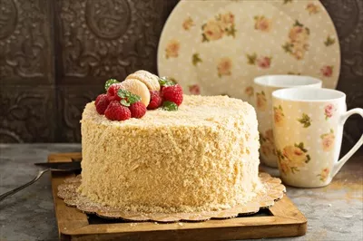 طرز تهیه کیک ناپلئونی با کرم کاراملی شگفتانگیز
