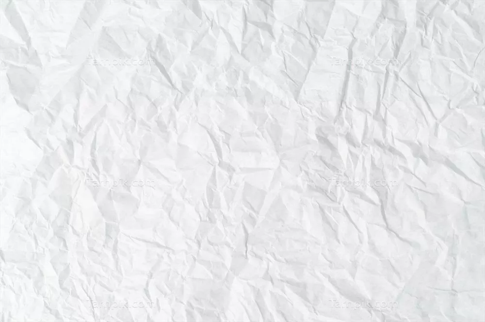 پسزمینه با کاغذ چروکیده یا مچاله شده سفید برای طراحی و چاپ