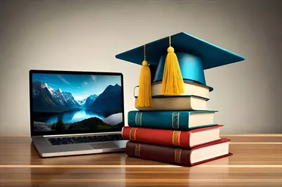 لپتاپ و کلاه فارغالتحصیلی با کتابها: مفهوم آموزش و یادگیری هوش مصنوعی