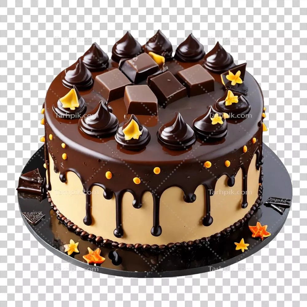 کیک تولد تزئین شده با بیسکویت‌ها و شکلات‌ها بر روی پس‌زمینه شفاف با استفاده از هوش مصنوعی