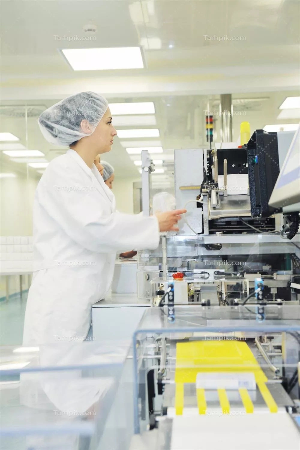 تولیدات پزشکی: کارخانه و سالن تولید داخلی با تجهیزات پیشرفته