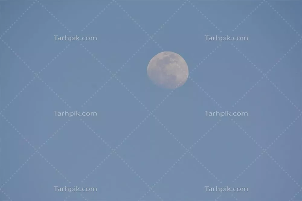 چشمانداز نزدیک به ماه: زیبایی و جزئیات سطح قمر