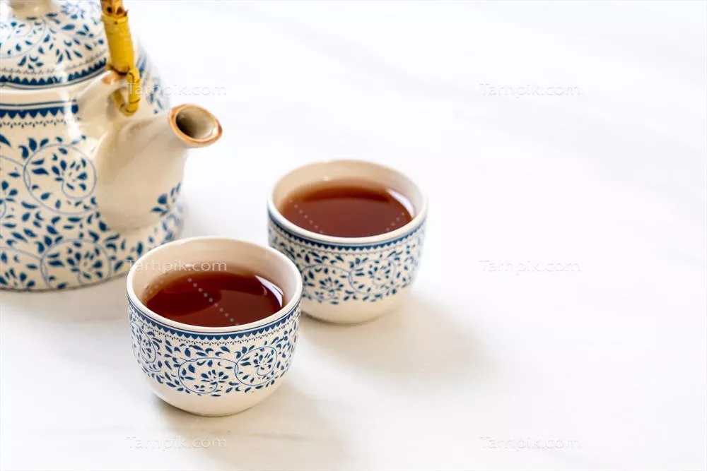 نزدیک‌نما از ست چای زیبا و باکیفیت چینی