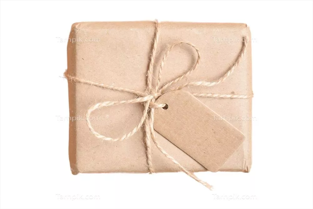 جعبه هدیه رنگ بژ شماره 4189 روی پسزمینه شفاف