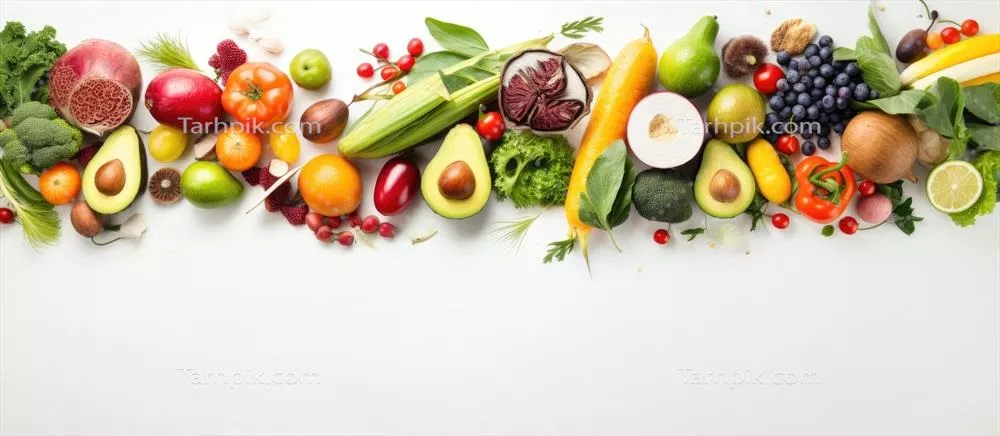 تصویری غیر ویرایش شده از بالا که فضای خالی را با انواع مختلف غذاهای تازه احاطه کرده است