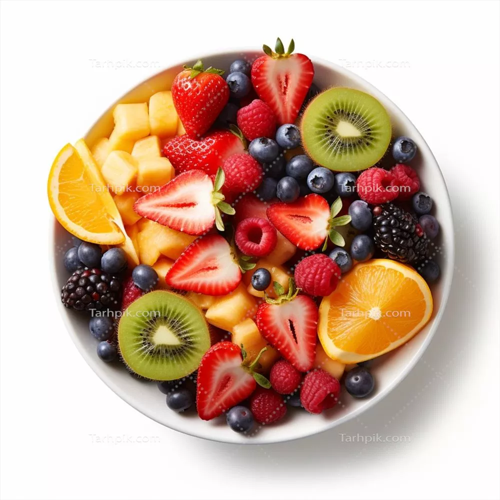 سالاد میوه تازه و سالم با مخلوطی رنگارنگ از میوههای استوایی