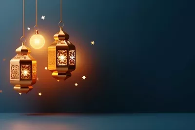 عید مبارک و رمضان کریم با تصویر فانوس اسلامی و背景 مسجد در عید فطر