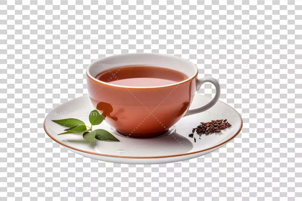 فنجان چای سبز با برگهای چای خشک بر روی پسزمینه شفاف