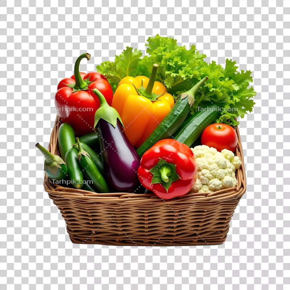 سبزیجات تازه در سبد بافتنی روی پس‌زمینه شفاف