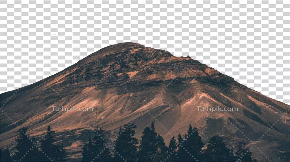 منظره کوهستان با درختان و آسمان تاریک در شب