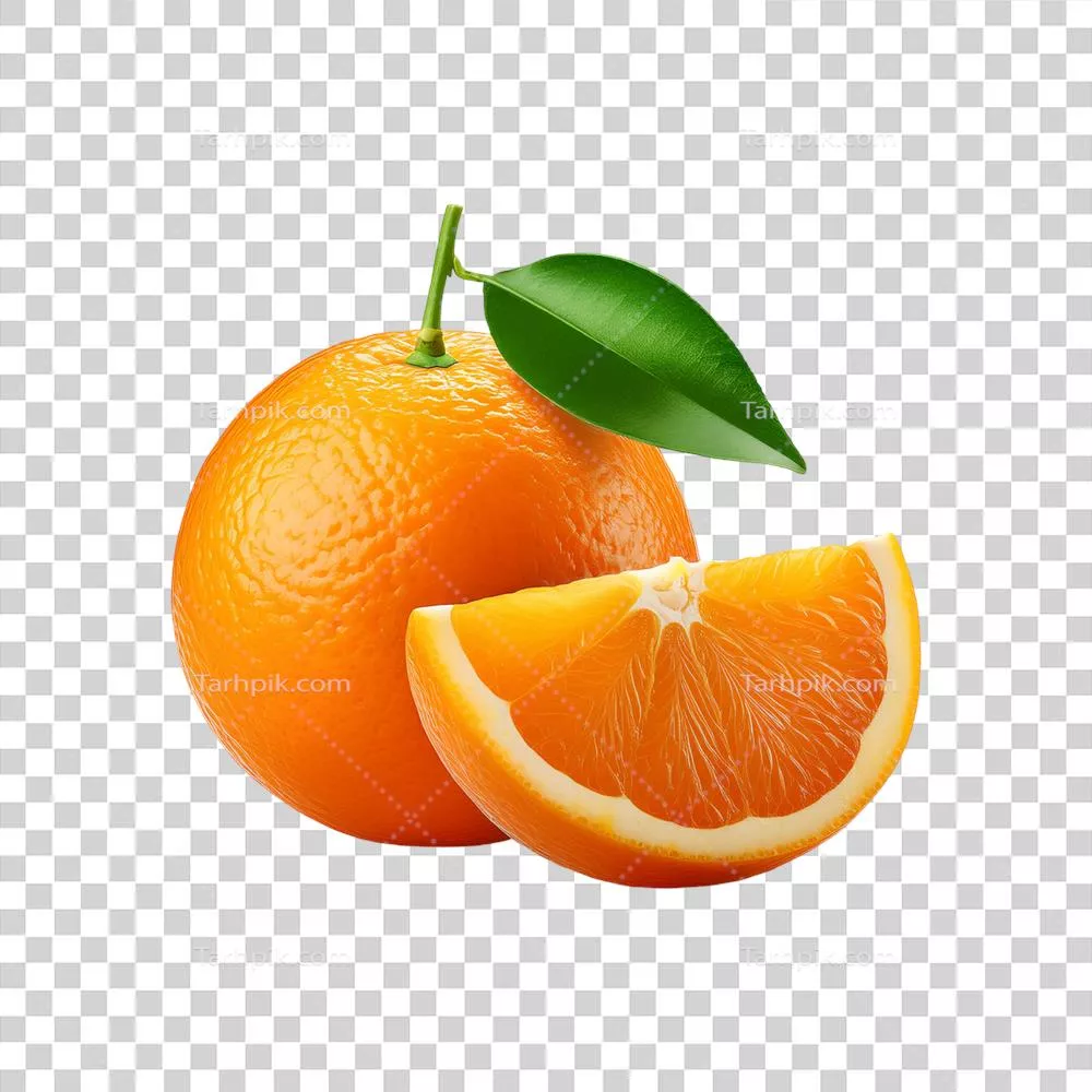 میوه پرتقال تازه با برش و برگ سبز بر روی پس زمینه شفاف