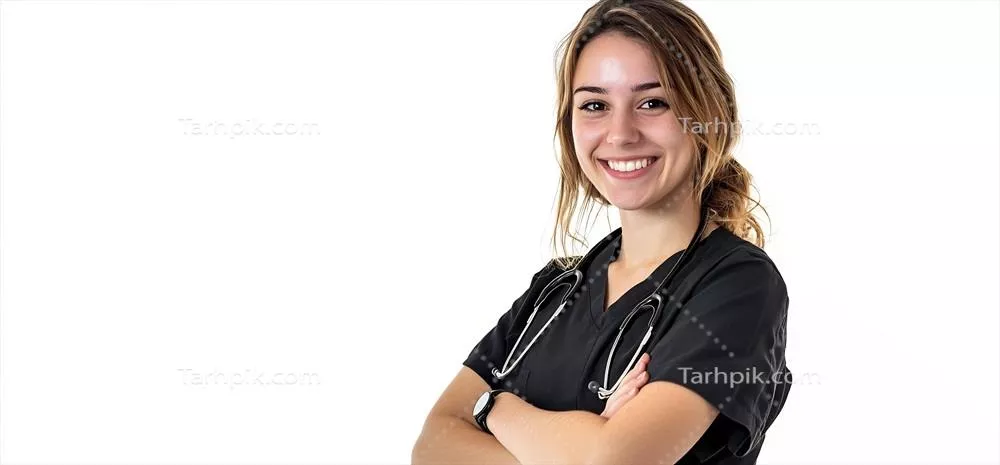 متخصص بهداشت و درمان با اعتماد به نفس در لباس فرم و گوشی پزشکی بر روی پس‌زمینه سفید