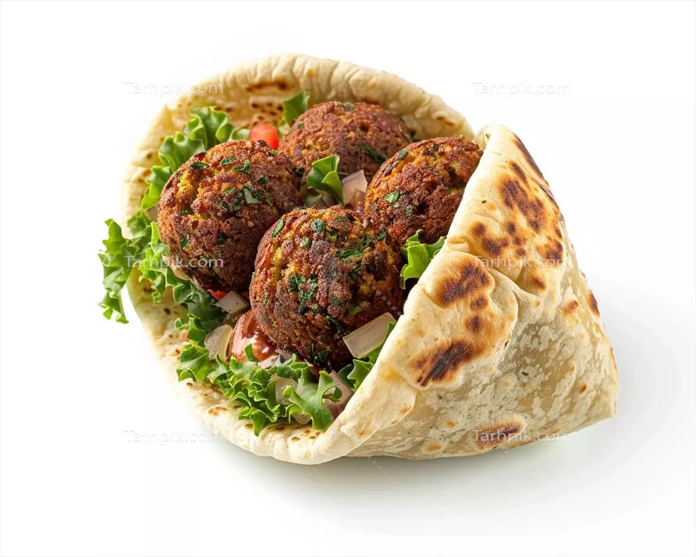 پیتا با کوفته و سبزیجات خوشمزه برای یک وعده غذایی لذیذ و سالم