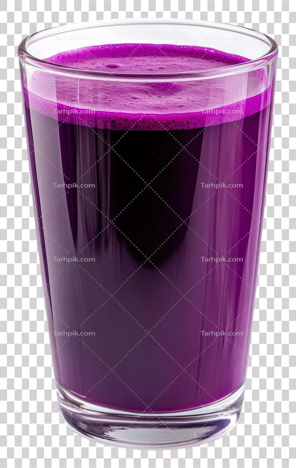 عکس دوربری آبمیوه بنفش در لیوان شفاف با پس زمینه سفید و قابل برش