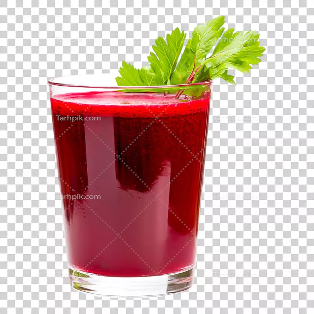 عکس دوربری آب‌میوه‌ی چغندر تازه در لیوان با تزئین گیاهان سبز