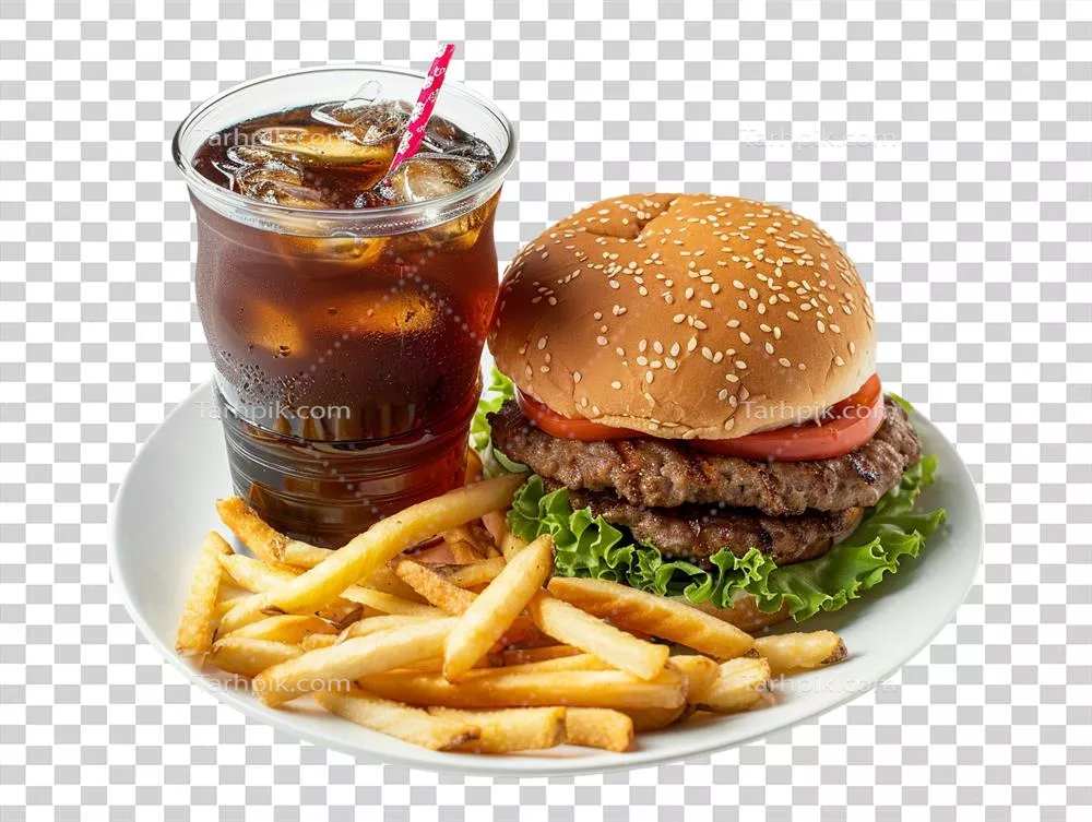 عکس دوربری برگر و سیبزمینی سرخکرده در بشقاب همراه با یک نوشیدنی