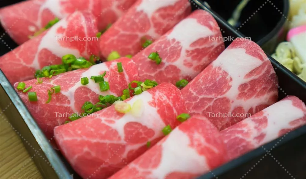 عکس غذای تازه و جدید رستوران: ترکیب لذیذ سوپ خوک شرقی ژاپنی و کره‌ای