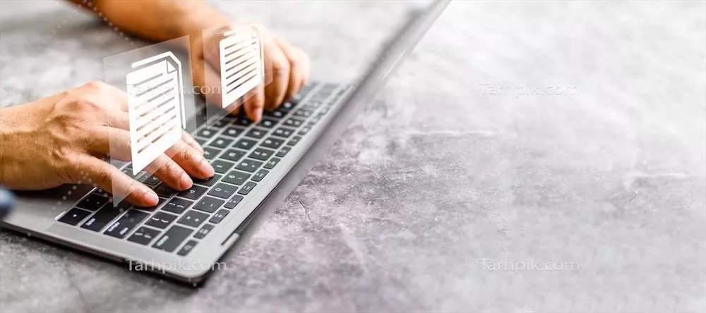 عکس مدیریت مستندات و فرآیندهای کاری کارآفرین در منزل با استفاده از لپ‌تاپ و سیستم‌های آنلاین