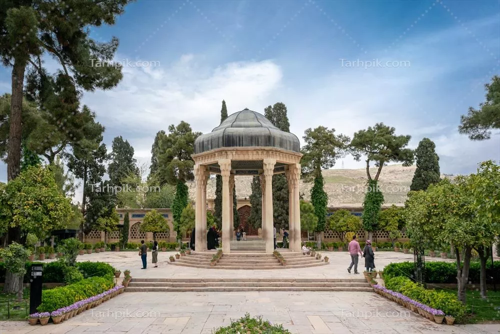 عکس با کیفیت مقبره لسان الغیب حافظ شیرازی