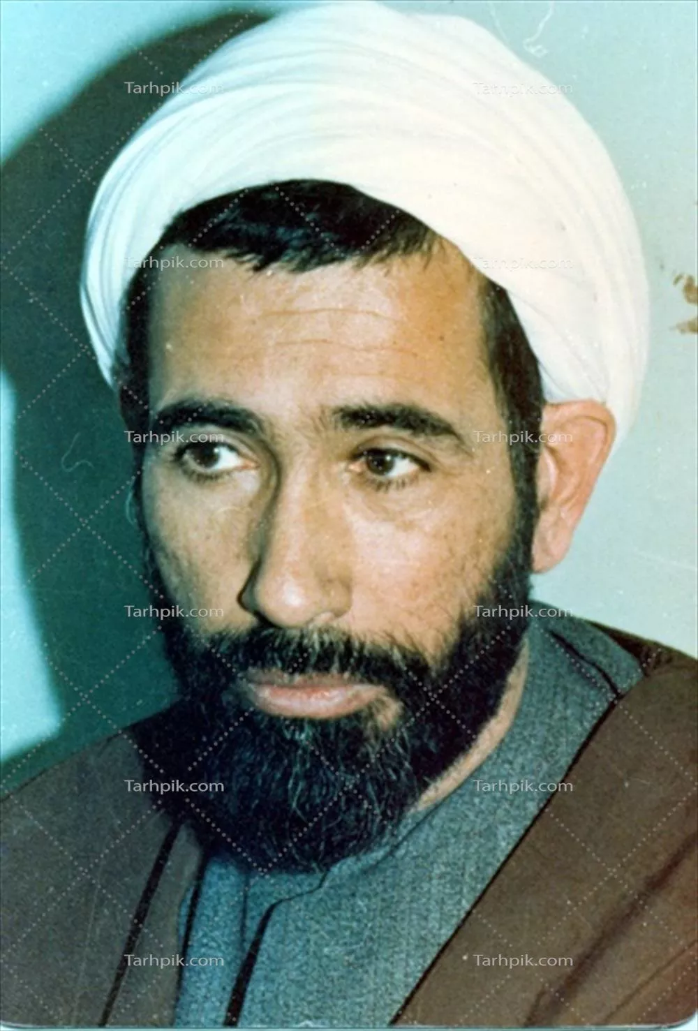 عکس قدیمی شهید باهنر