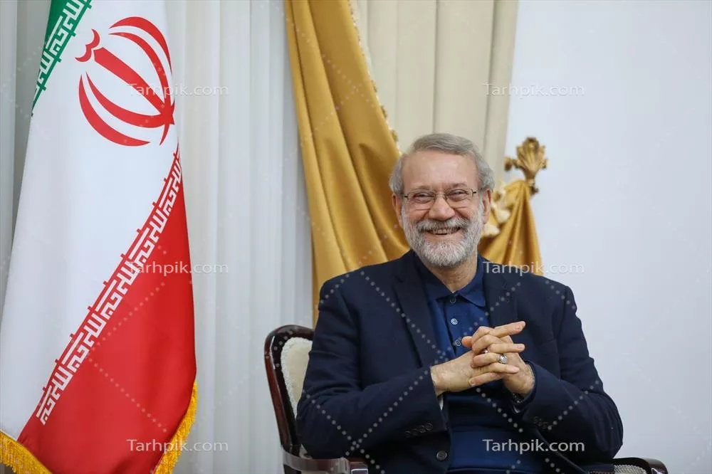 عکس شهید دکتر علی لاریجانی خندان