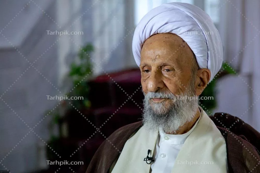 عکس با کیفیت مصباح یزدی