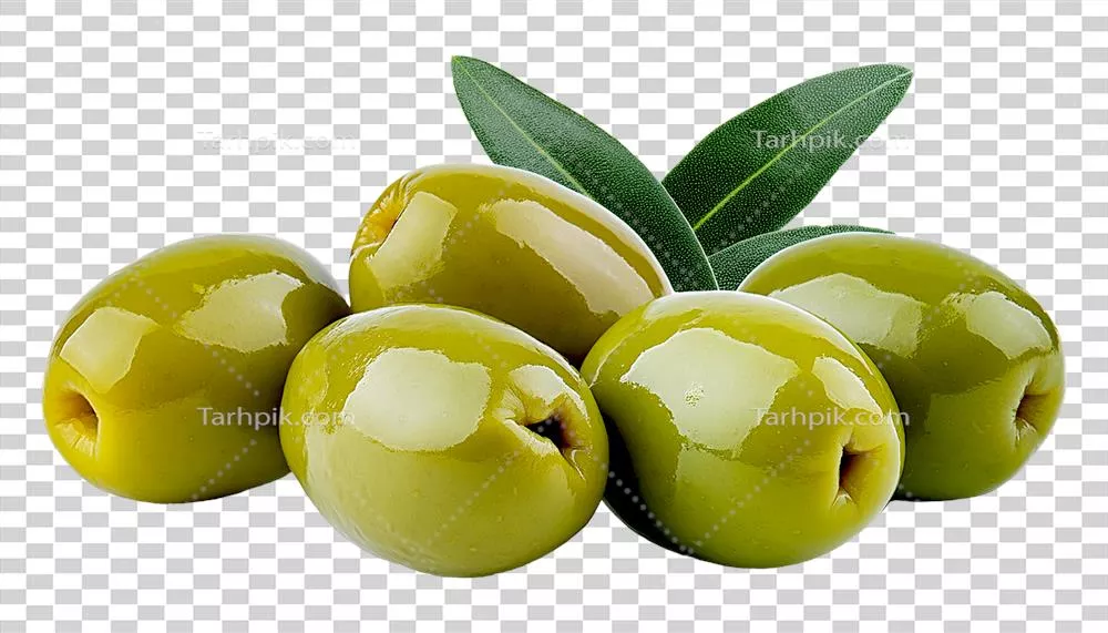 عکس دوربری زیتونهای تازه با برگها بر روی زمینه سفید - خوشمزه و طبیعی